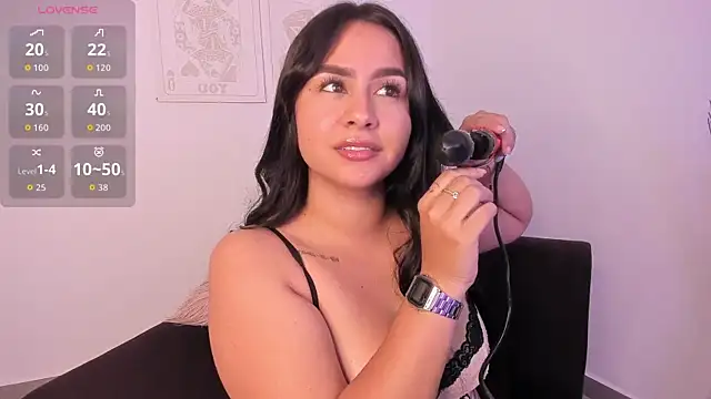 Snapshot of KattyPortman chatting on 10-04-25, 01:03 KattyPortman online show from 10-04-25, 01:03