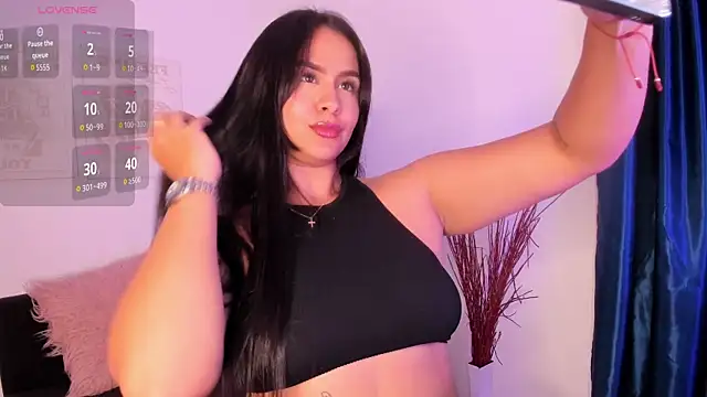 Snapshot of KattyPortman chatting on 10-28-25, 01:20 KattyPortman online show from 10-28-25, 01:20