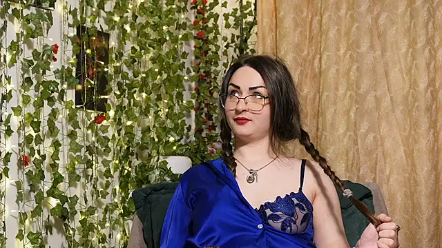 NaughtYHomemadE online show from 04-25-26, 04:04
