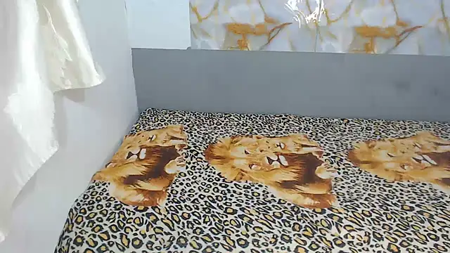 Hazel donna online show from 07-15-26, 04:29