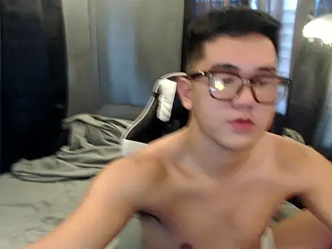 xgregor07 online show from 11-14-25, 04:55