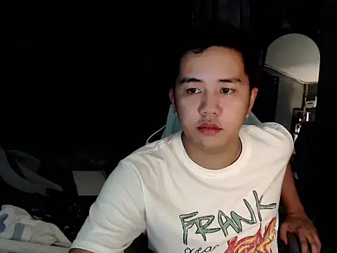 xgregor07 online show from 11-22-25, 09:19