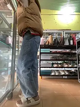 Snapshot of Rosa_998 chatting on 12-25-24, 03:18 Rosa 998 online show from 12-25-24, 03:18