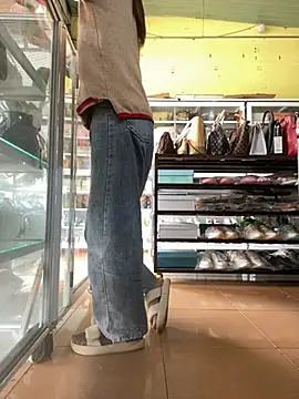 Snapshot of Rosa_998 chatting on 12-25-24, 08:29 Rosa 998 online show from 12-25-24, 08:29