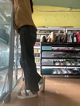 Snapshot of Rosa_998 chatting on 12-26-24, 01:29 Rosa 998 online show from 12-26-24, 01:29