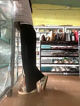 Snapshot of Rosa_998 chatting on 12-27-24, 01:00 Rosa 998 online show from 12-27-24, 01:00