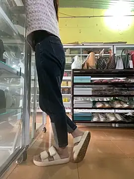 Snapshot of Rosa_998 chatting on 12-29-24, 01:13 Rosa 998 online show from 12-29-24, 01:13