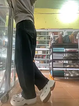 Snapshot of Rosa_998 chatting on 02-23-25, 01:02 Rosa 998 online show from 02-23-25, 01:02