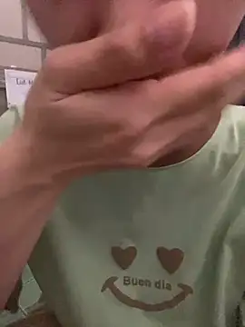 Snapshot of Rosa_998 chatting on 03-04-25, 12:55 Rosa 998 online show from 03-04-25, 12:55