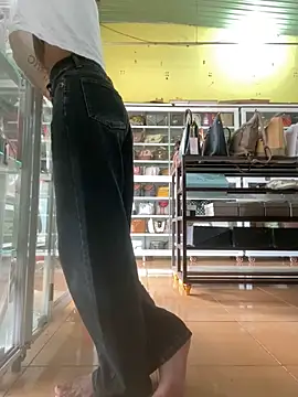 Snapshot of Rosa_998 chatting on 03-18-25, 01:53 Rosa 998 online show from 03-18-25, 01:53