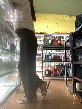 Snapshot of Rosa_998 chatting on 09-29-25, 01:22 Rosa 998 online show from 09-29-25, 01:22