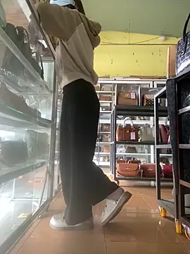 Snapshot of Rosa_998 chatting on 11-08-25, 02:34 Rosa 998 online show from 11-08-25, 02:34