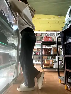 Snapshot of Rosa_998 chatting on 12-01-25, 12:59 Rosa 998 online show from 12-01-25, 12:59