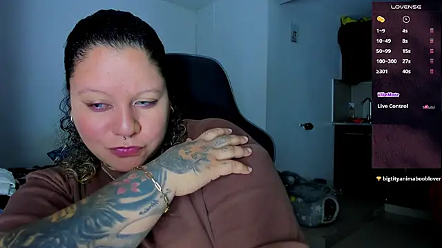 mariana maze online show from 01-19-25, 05:05