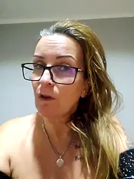 Snapshot of Steffi45 chatting on 12-03-25, 08:29 Steffi45 online show from 12-03-25, 08:29