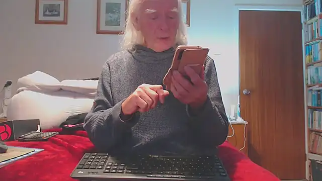 WaverlyKernow online show from 10-29-25, 09:00