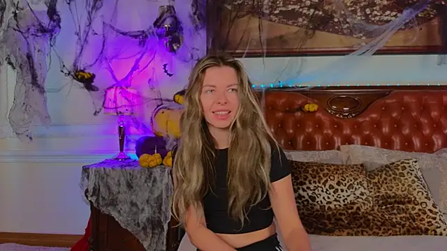 Snapshot of Real_Tini chatting on 11-01-25, 06:04 Real Tini online show from 11-01-25, 06:04