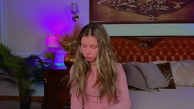 Snapshot of Real_Tini chatting on 11-11-25, 06:02 Real Tini online show from 11-11-25, 06:02