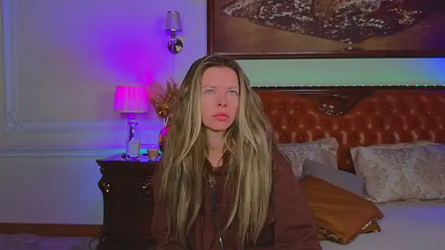 Snapshot of Real_Tini chatting on 12-01-25, 06:07 Real Tini online show from 12-01-25, 06:07