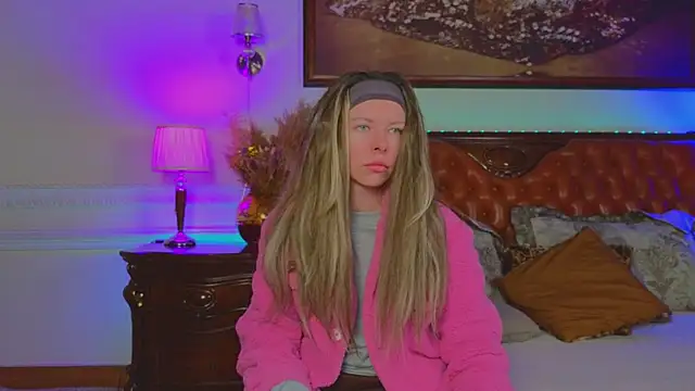 Real Tini online show from 01-17-26, 06:07