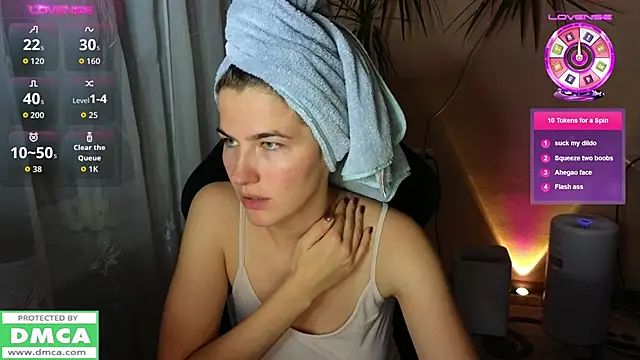 Snapshot of mag1c_eyes1 chatting on 10-14-25, 07:14 mag1c eyes1 online show from 10-14-25, 07:14