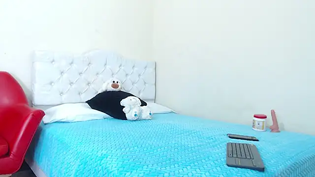 luna hoott online show from 02-02-25, 06:31