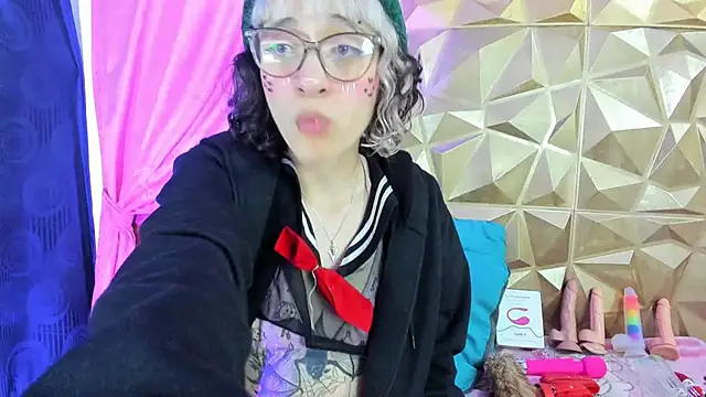 Snapshot of neeko_princes chatting on 12-12-24, 03:16 neeko princes online show from 12-12-24, 03:16