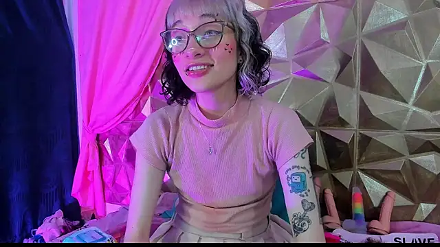 Snapshot of neeko_princes chatting on 01-09-25, 03:23 neeko princes online show from 01-09-25, 03:23