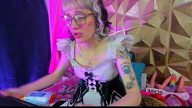 Snapshot of neeko_princes chatting on 01-10-25, 03:27 neeko princes online show from 01-10-25, 03:27