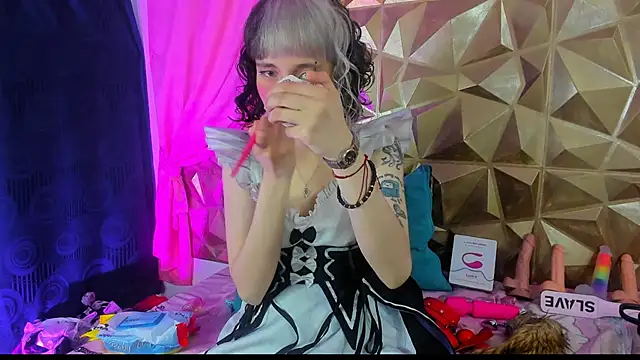 Snapshot of neeko_princes chatting on 01-17-25, 12:10 neeko princes online show from 01-17-25, 12:10