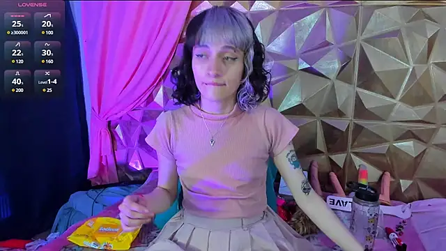 Snapshot of neeko_princes chatting on 03-03-25, 12:16 neeko princes online show from 03-03-25, 12:16