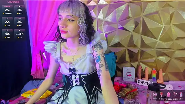 Snapshot of neeko_princes chatting on 03-10-25, 12:15 neeko princes online show from 03-10-25, 12:15