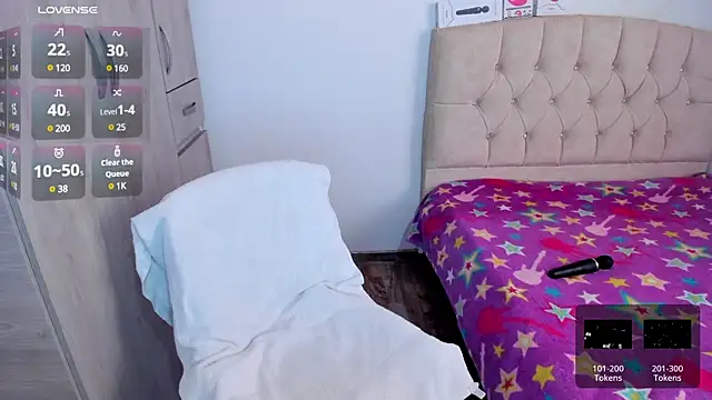 emily1  online show from 12-15-24, 01:43