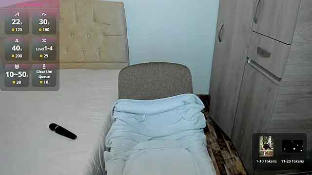 emily1  online show from 10-06-25, 11:18