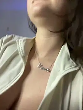 Snapshot of chunliklk chatting on 03-01-25, 11:37 chunliklk online show from 03-01-25, 11:37