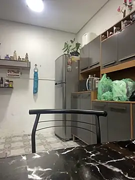 Snapshot of mariy_ chatting on 03-07-25, 09:27 mariy  online show from 03-07-25, 09:27