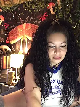 ShaeVictoria online show from 11-23-25, 09:03