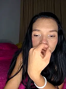 Snapshot of _shantal_smith chatting on 11-29-25, 05:43 shantal smith online show from 11-29-25, 05:43