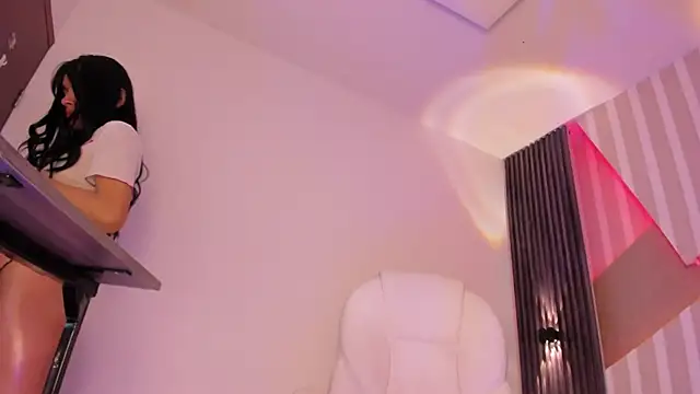  shantal smith online show from 04-28-26, 02:27