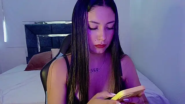 Lia 14  online show from 01-06-26, 06:33