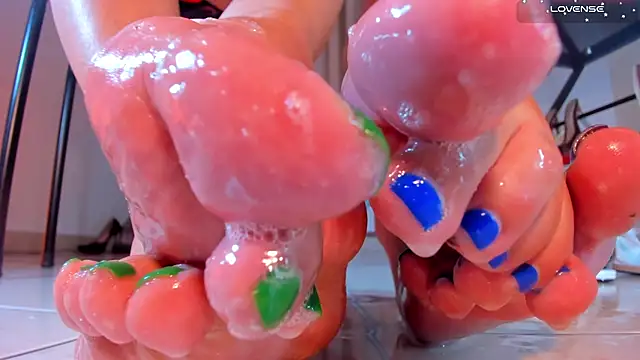 Katherinlevinee1 online show from 10-30-25, 12:12