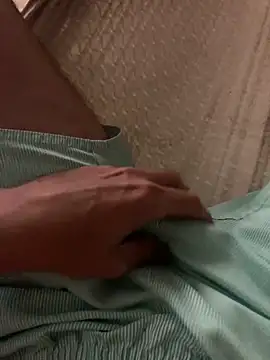 Snapshot of bruno106969 chatting on 02-10-26, 02:59 bruno106969 online show from 02-10-26, 02:59