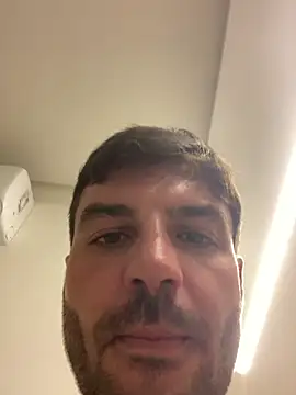 Snapshot of bruno106969 chatting on 03-06-26, 11:34 bruno106969 online show from 03-06-26, 11:34