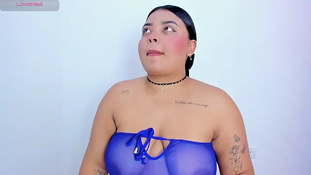 Emily cooper20 online show from 01-11-25, 04:38