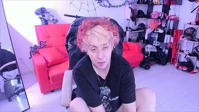 GinaMiracle online show from 11-10-25, 08:24