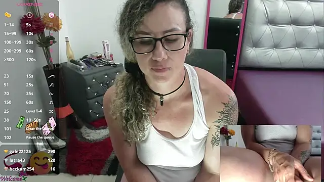 ViickySexy online show from 03-10-25, 10:55