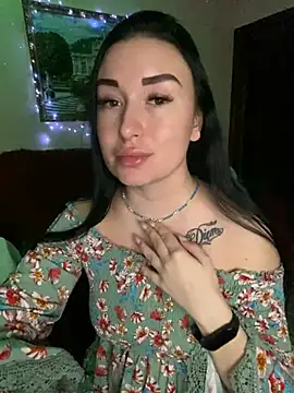 Roxana Bell online show from 12-21-24, 06:34