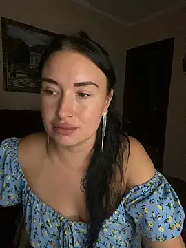 Snapshot of Roxana_Bell chatting on 07-13-26, 04:54 Roxana Bell online show from 07-13-26, 04:54