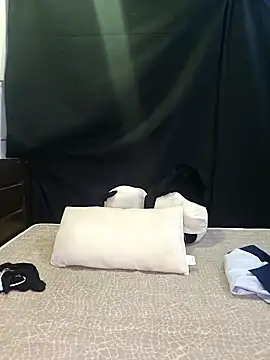 Snapshot of Blossam_07 chatting on 01-14-25, 02:22 Blossam 07 online show from 01-14-25, 02:22