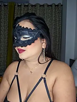 Snapshot of Blossam_07 chatting on 12-17-25, 02:23 Blossam 07 online show from 12-17-25, 02:23